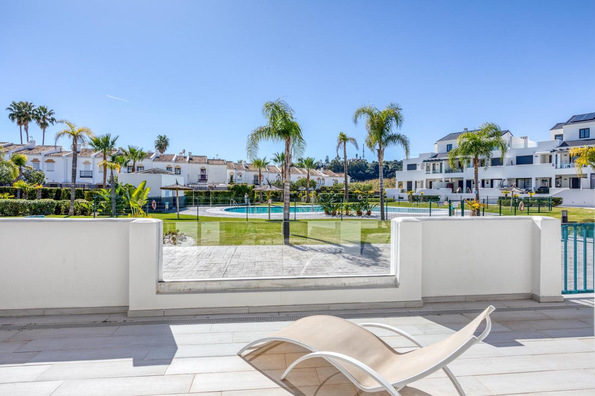 Hanami Arroyo Beach Garden Lägenhet Estepona